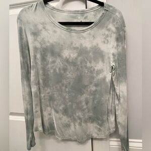 American Eagle long sleeve size small t-shirt. Green dye